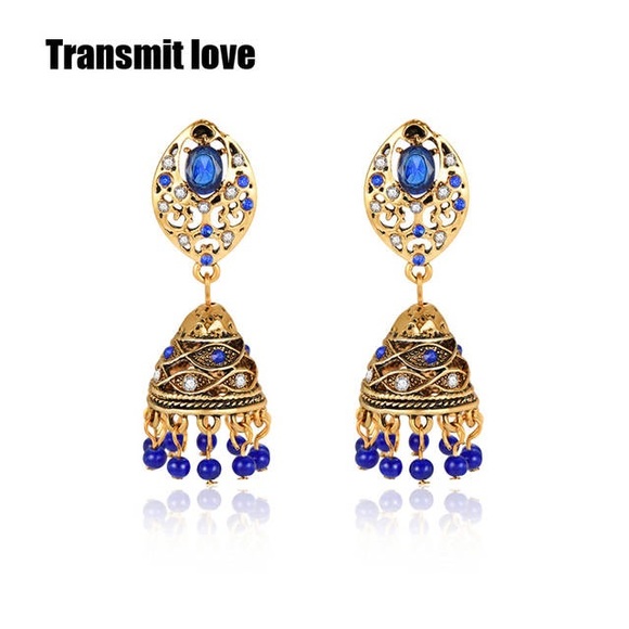 Earings - Picture 2 of 5